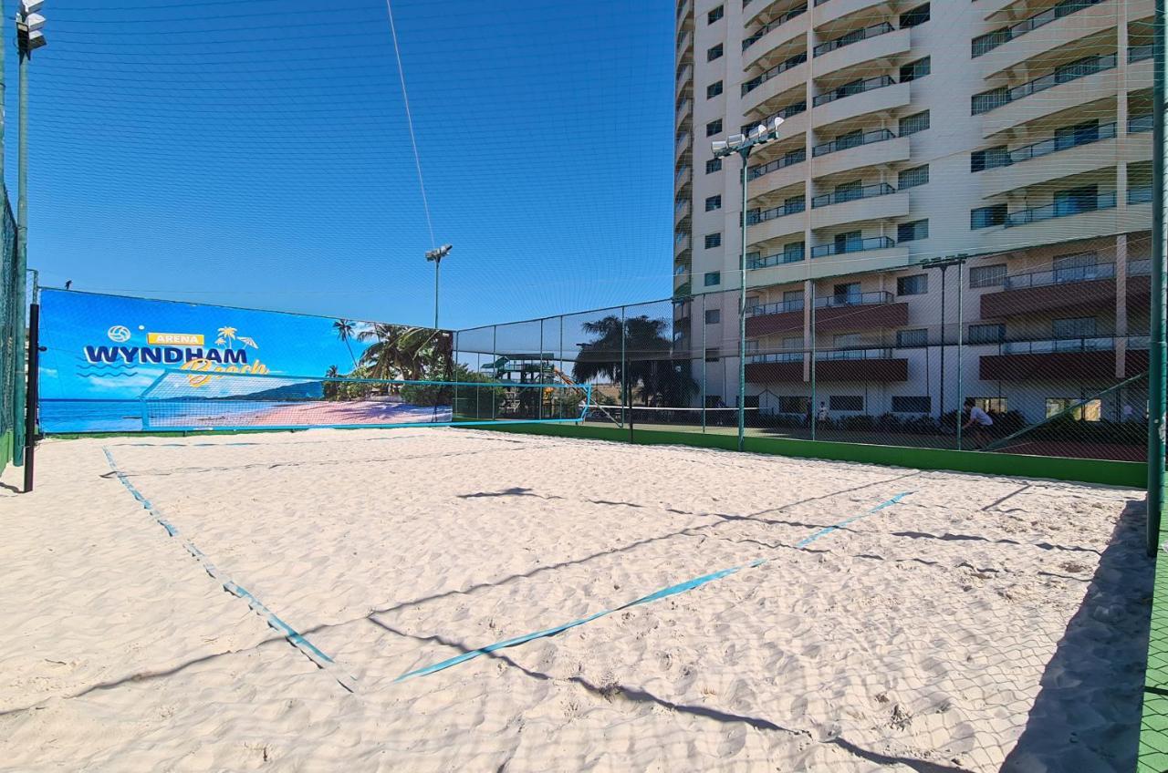 Wyndham Olimpia Royal Hotels Экстерьер фото The Wynham Beach Volleyball Courts
