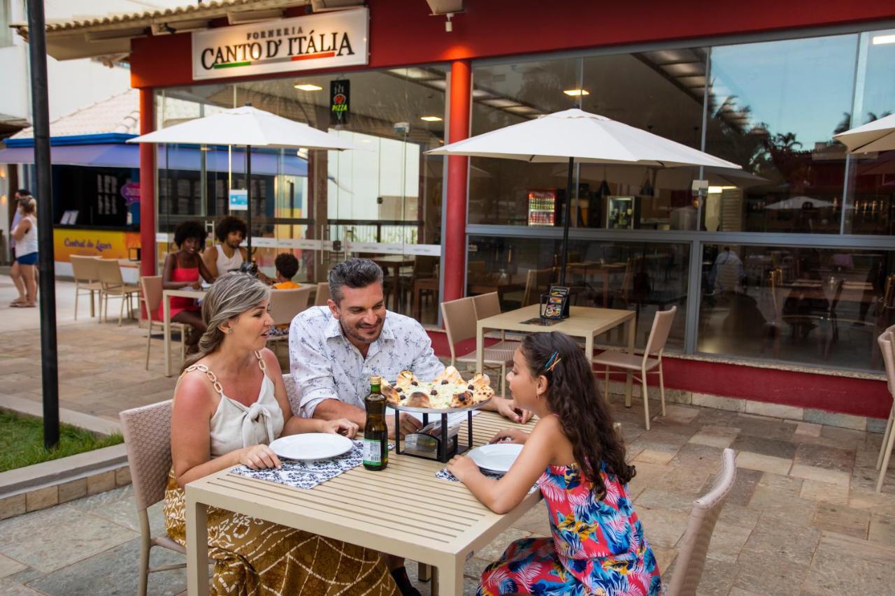 Wyndham Olimpia Royal Hotels Экстерьер фото Family dining at the restaurant